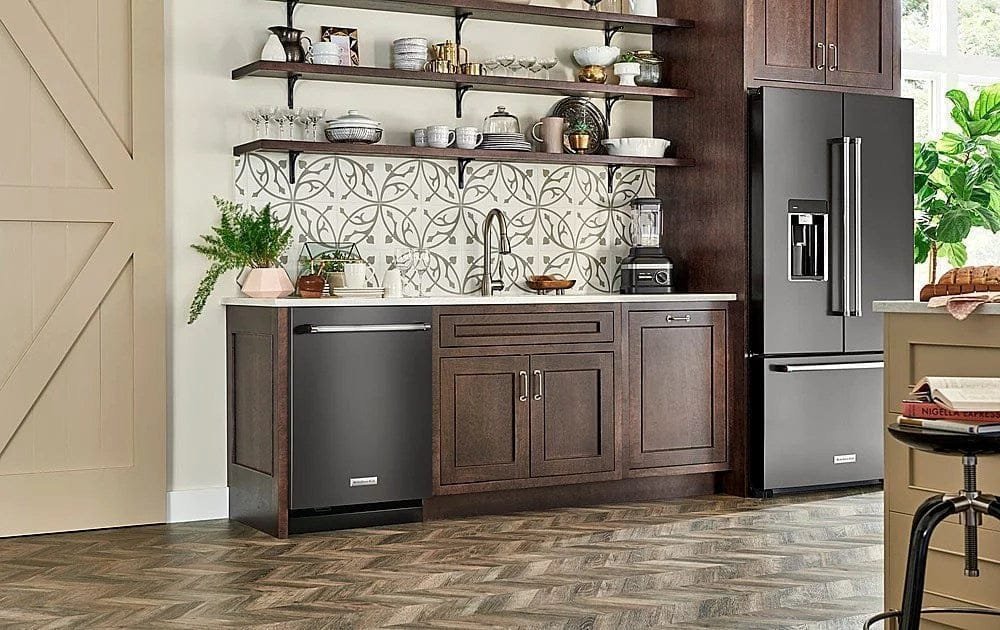 KitchenAid – Top Control Built-In Dishwasher with Stainless Steel Tub, FreeFlex Third Rack, 44dBA – Black stainless steel